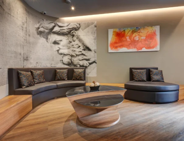 Lobby & Reception (11)